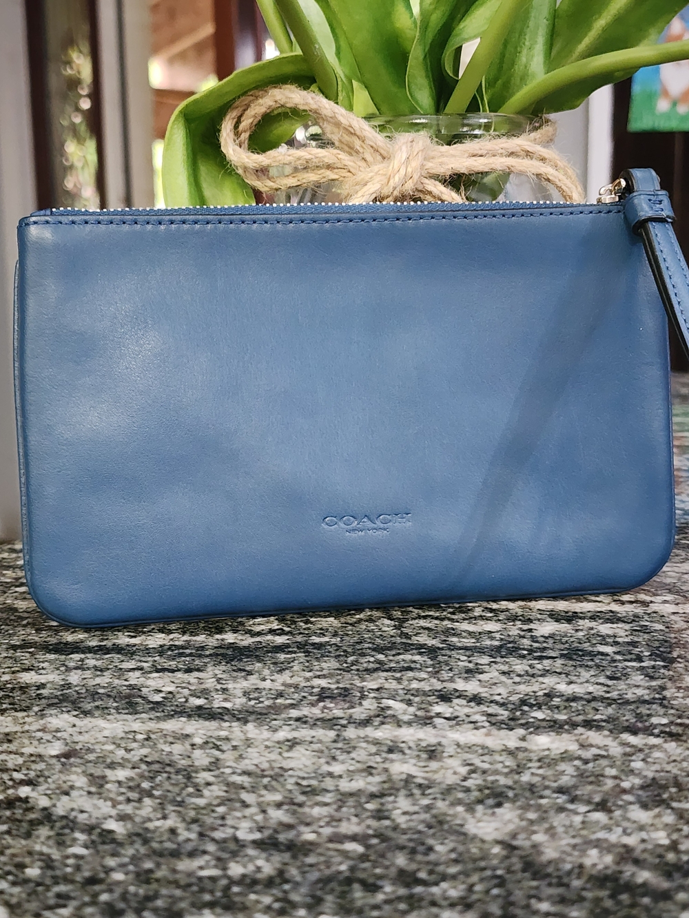 Coach Bazooka Embossed Logo Leather Wristlet- Great Condition. - Picture 2 of 7